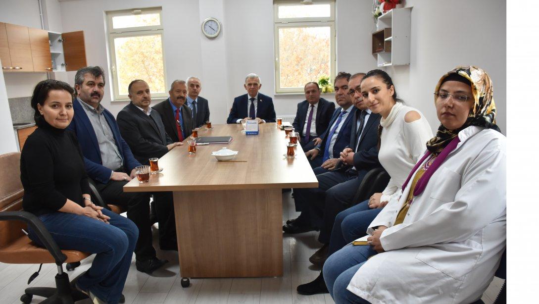 İl Milli Eğitim Müdürümüz Sayın Cengiz BAHÇACIOĞLU, Mehmet Akif Ersoy İlkokulunu ziyaret etti.
