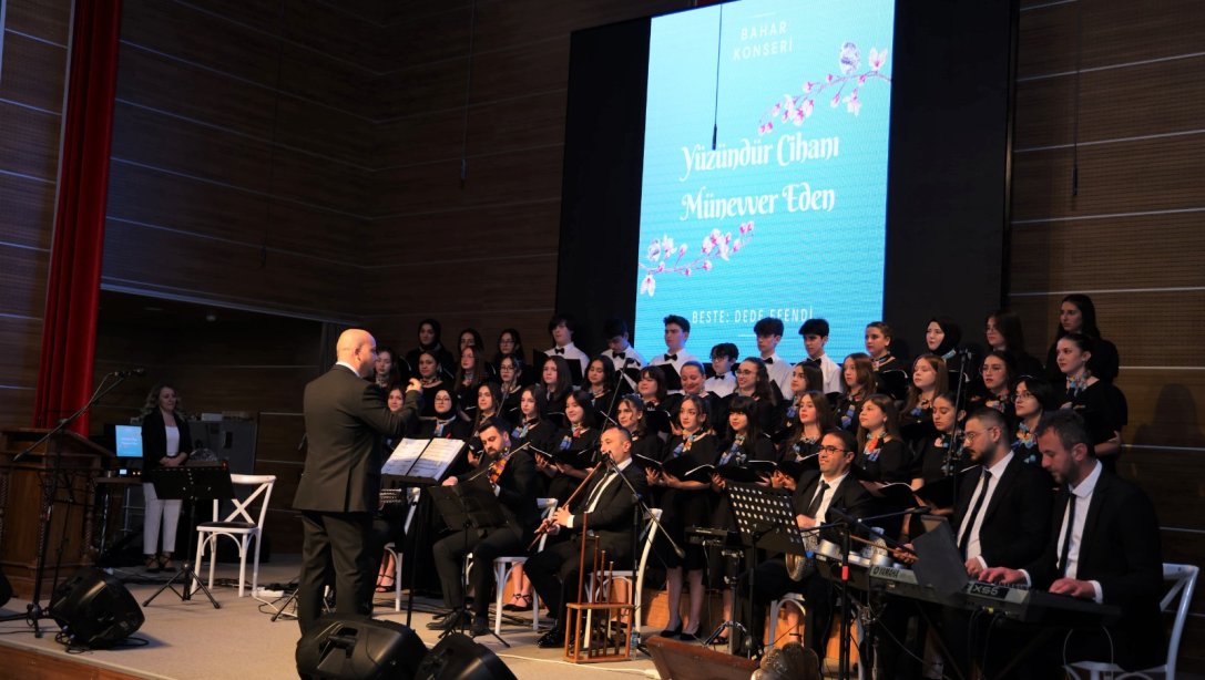 İl Millî Eğitim Müdürümüz Sayın Hasan Gümüş Mustafa Kaya Anadolu Lisesi Öğrencilerimizin Hazırladığı Sene Sonu Bahar Konserine Katıldı