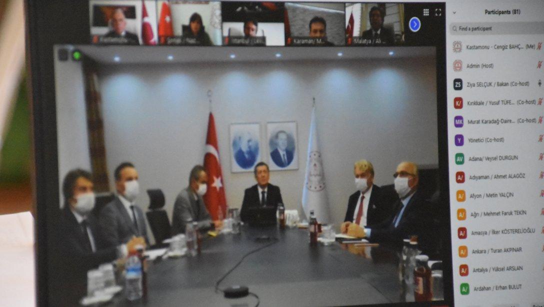 Milli Eğitim Bakanı Sayın Ziya SELÇUK  Başkanlığında İl Müdürleri Toplantısı Yapıldı.