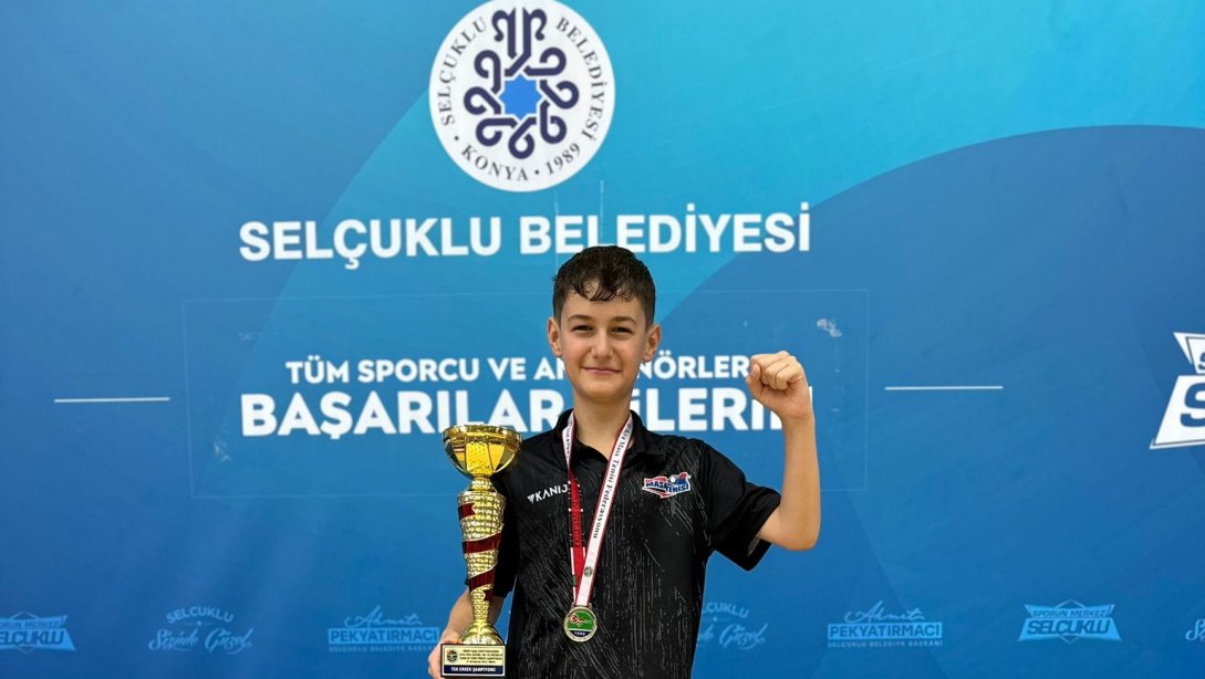 Öğrencimiz Kuzey GÜNDOĞDU Masa Tenisi Türkiye Şampiyonu 