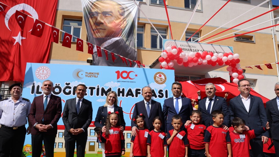 İlköğretim Haftası Coşkuyla Kutlandı