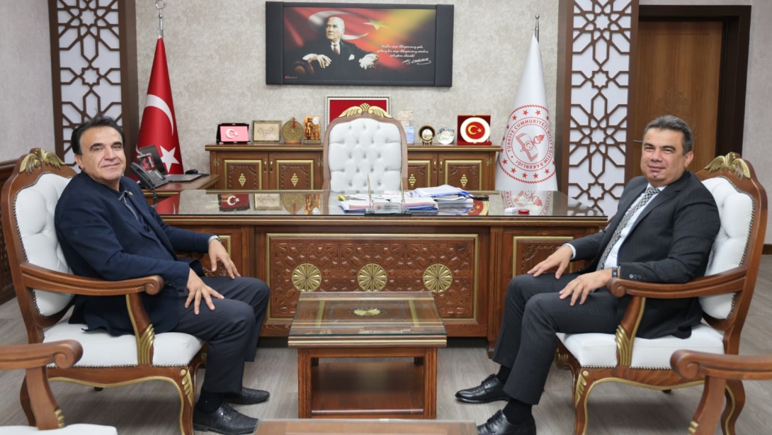 Kastamonulular Dayanışma Derneği Başkanı Rahmi Sezer'den İl Millî Eğitim Müdürümüz Hasan Gümüş'e Ziyaret