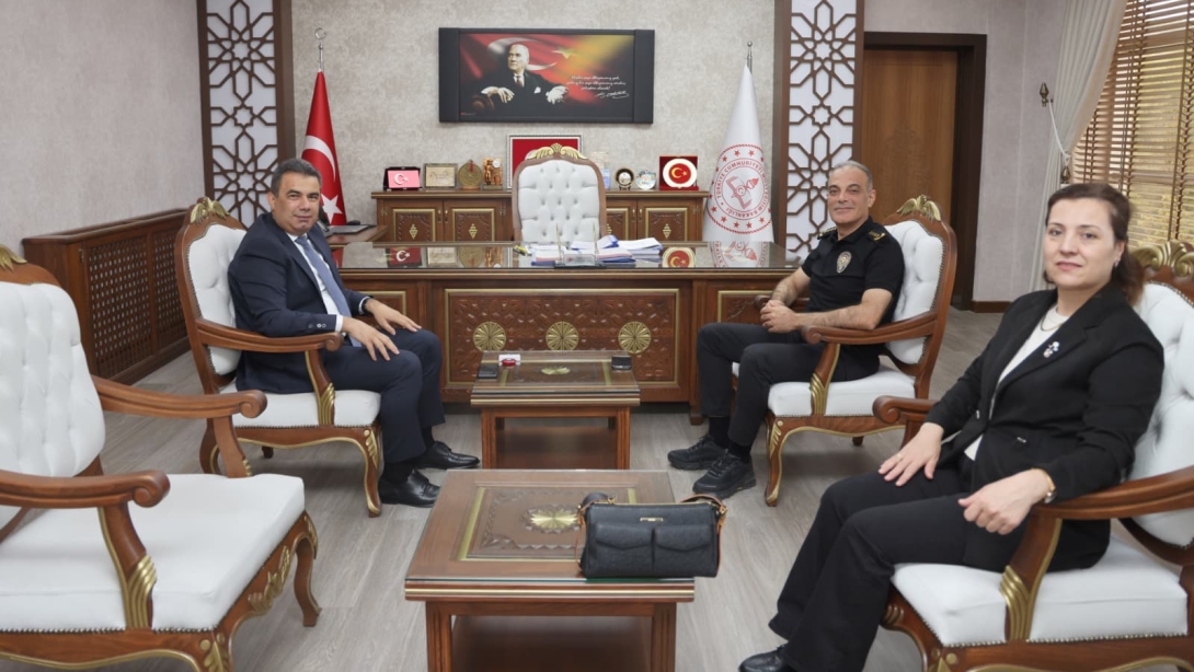 Kastamonu İl Emniyet Müdürü Tamer Taş İl Millî Eğitim Müdürümüz Hasan Gümüş'ü Ziyaret Etti